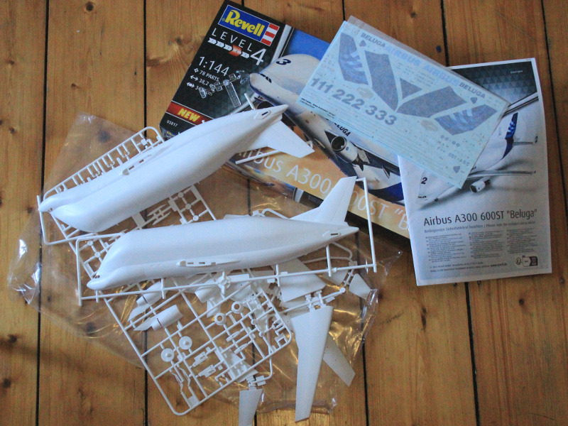 1/144 Airbus A300-600ST Beluga