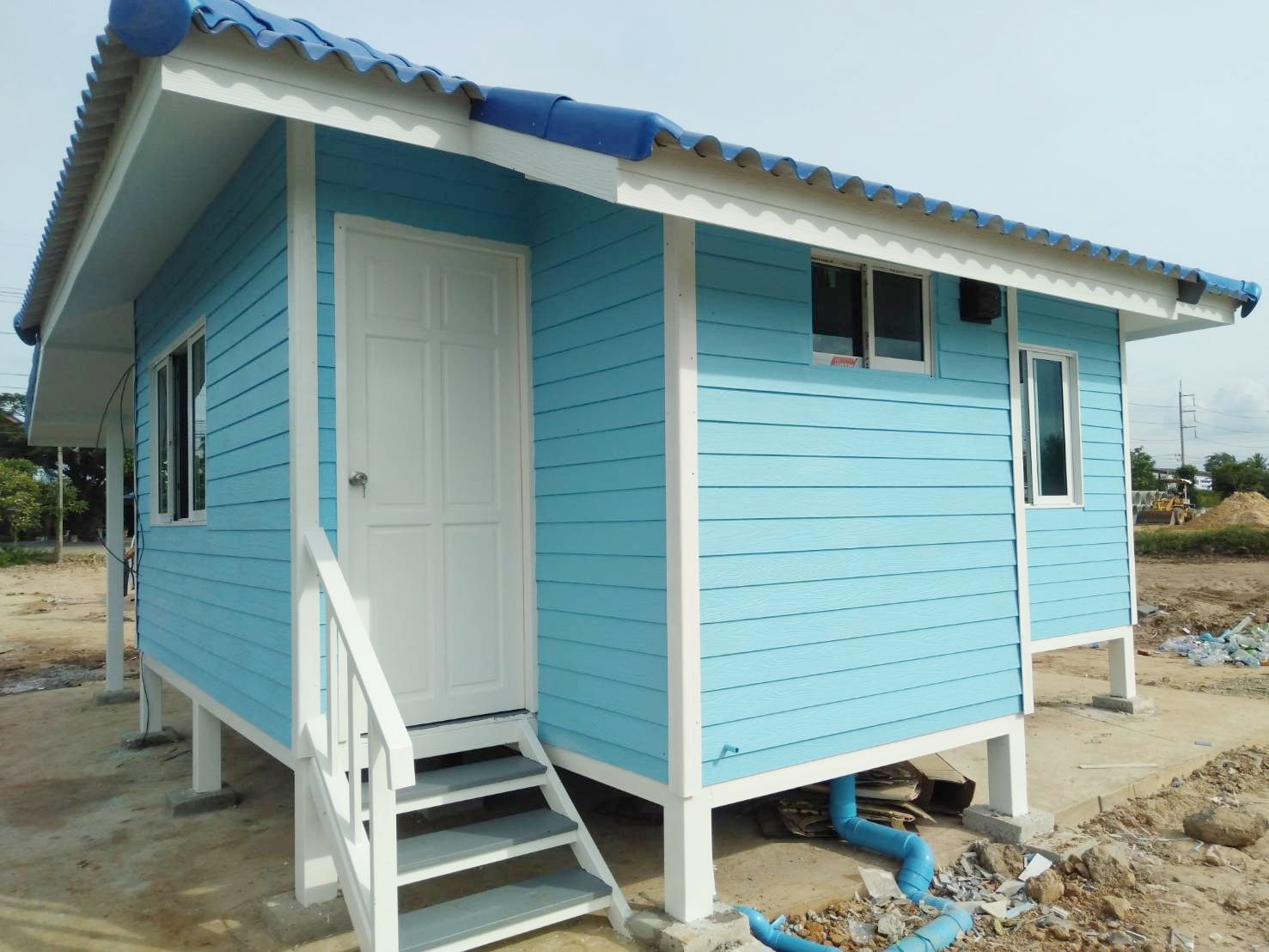 บ้านน็อกดาวน์โครงสร้างเหล็ก ขนาด 4*6 เมตร พร้อมระเบียง ขนาด 2*3 เมตร