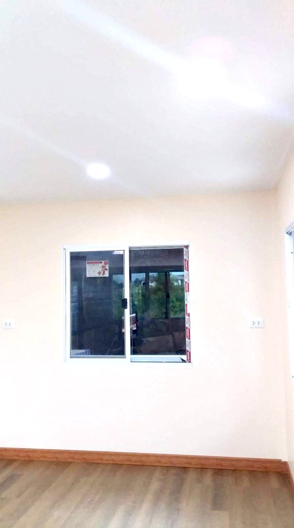 บ้านน็อคดาวน์ ทรงปั่นหยา ขนาด 4*6 เมตร พร้อมระเบียง 2*3 เมตร ชุดประตูสไลด์