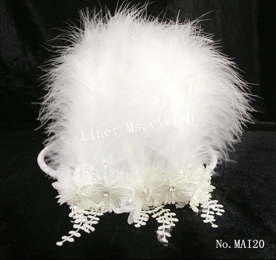MAI20 มงกุฎขนฟู ห้อยระย้าข้าง(งาน handmade)**สินค้ามีจำกัด**