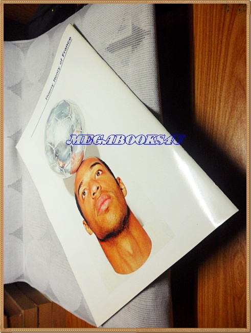 นิตยสารฟุตบอลรีวิวฟุตบอลยูโร2004ที่โปรตุเกสฉบับที่1สภาพสวย