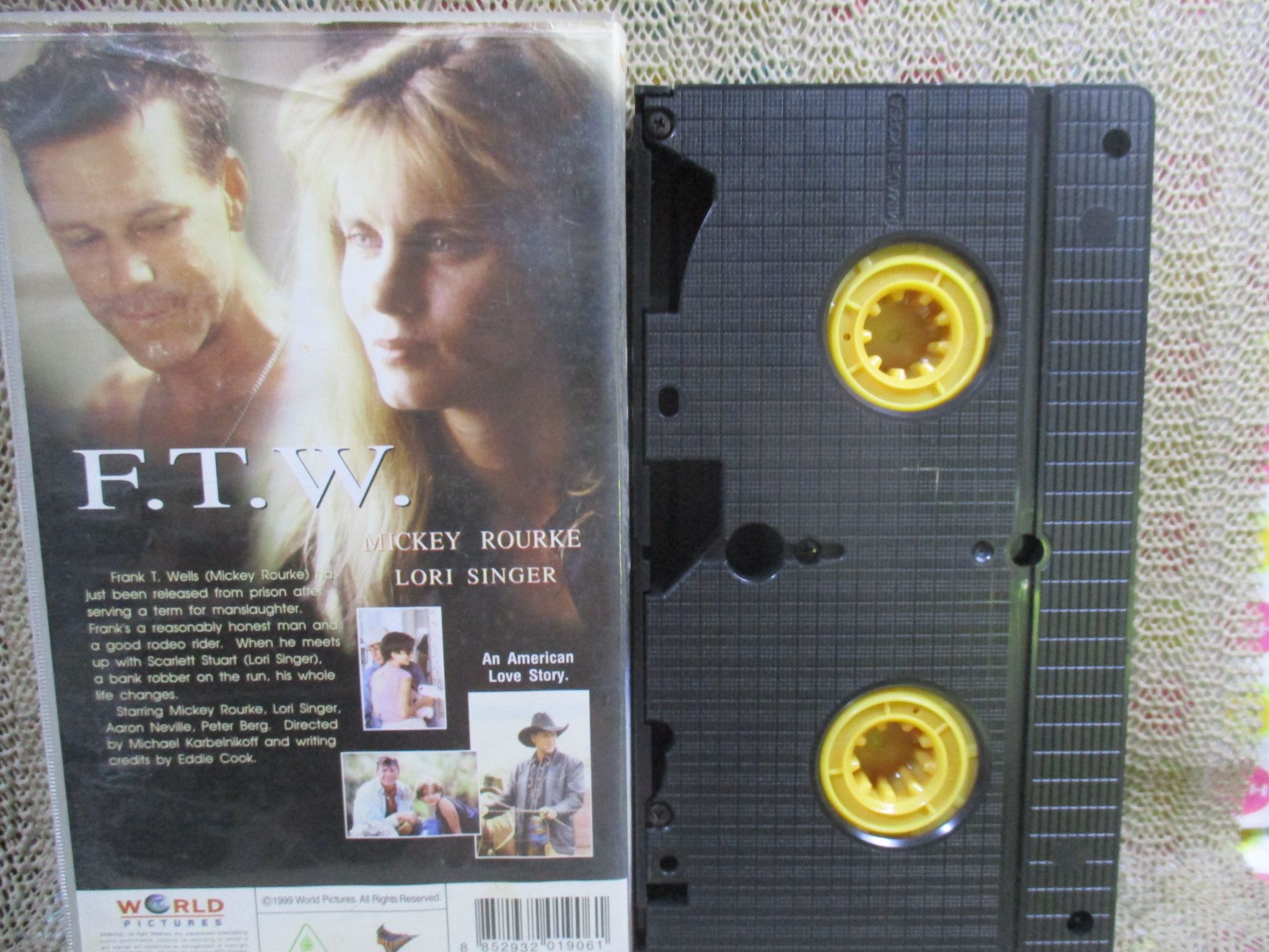 วีดีโอเทป Video Tape F.T.W. คนจริงรักจริง บรรยายไทย ค่าย world pictures