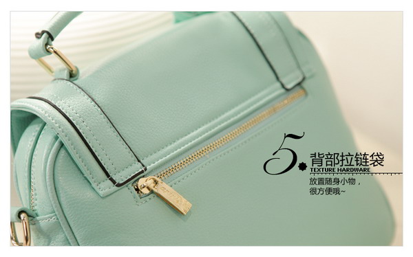 **Pre-order** กระเป๋า axixi แท้ มี 5 สี สีเขียว ชมพู ครีม บานเย็น เหลือง