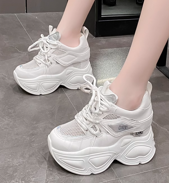 รองเท้าผ้าใบเสริมส้น 4 นิ้ว ไซส์ 34-39 สีขาว/ชม/น้ำเงิน