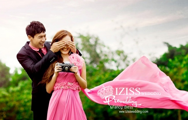 ***พรีออเดอร์***ชุดคู่ถ่ายพรีเวดดิ้ง (prewedding dress) & ชุดแต่งงานแฟนซี (Fancy wedding dress)ชายหญิง "ธีมสีชมพู-ดำ"