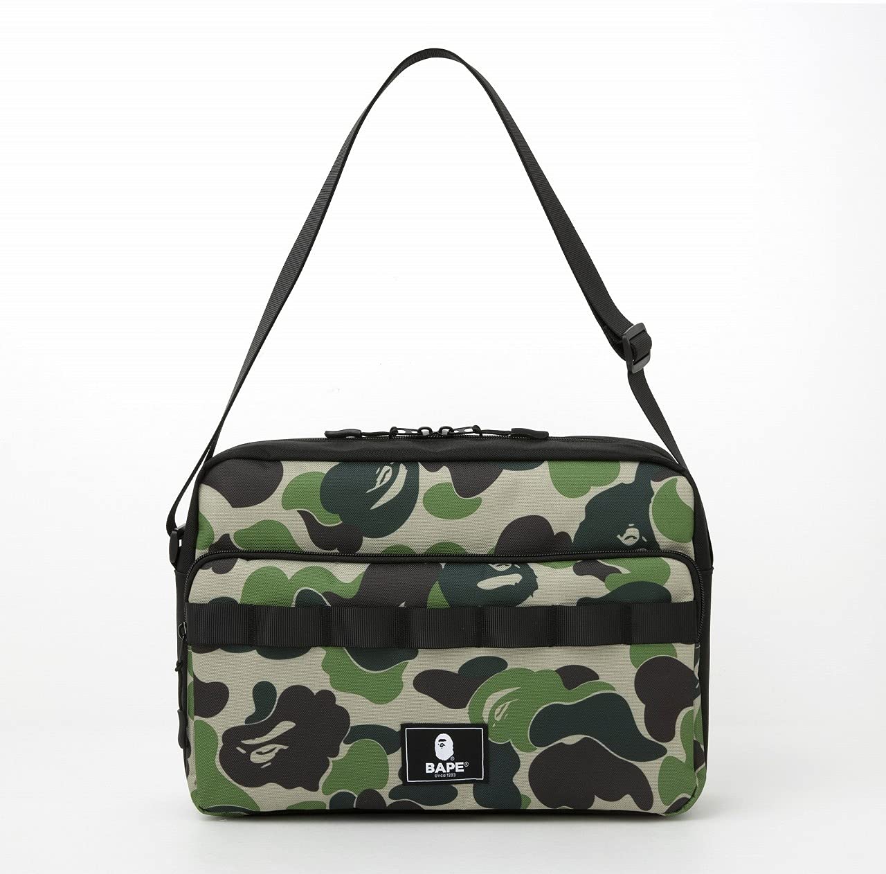 🟢พร้อมส่ง A BATHING APE® 2021 AUTUMN/WINTER COLLECTION กระเป๋าสะพาย พร้อมจี้คาราไบเนอร์
