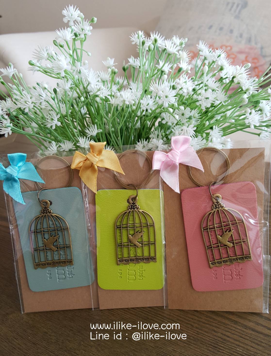 พวงกุญแจห้อยป้ายหนัง Love is journey