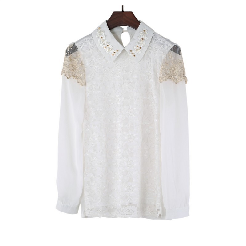 ***หมดค่ะ***เสื้อลูกไม้สีขาวแขนยาว ปกเสื้อปักมุก ช่วงไหล่ตัดต่อผ้าลูกไม้ สวยเหมือนแบบค่ะ