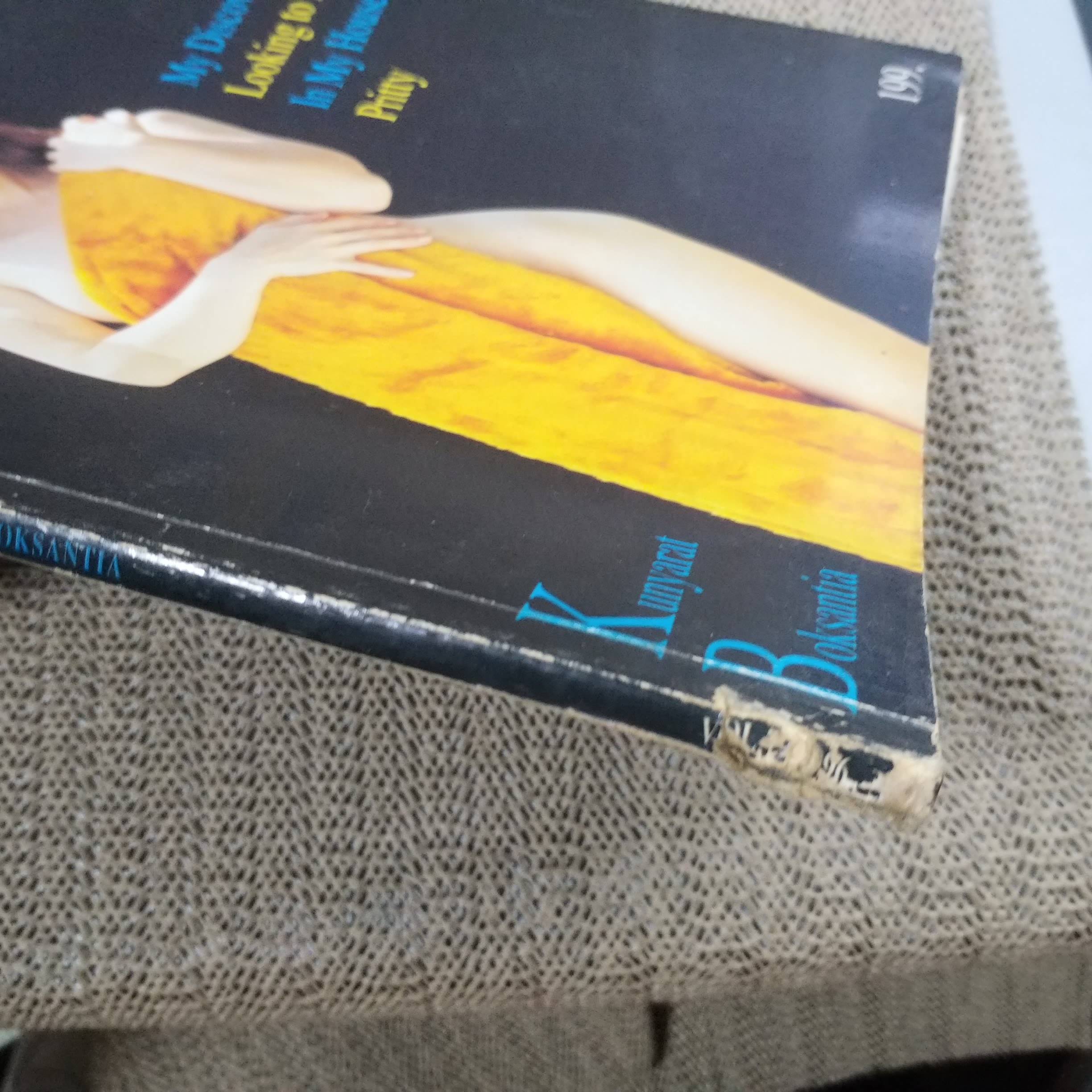 กัญญารัตน์ SEXY PHOTO ALBUM MAX SPECIAL vol.07 หนังสือมอมแมมเล็กน้อย มีคราบน้ำแผ่นหลัง 2-3 แผ่น เปิดได้ตามปกติ