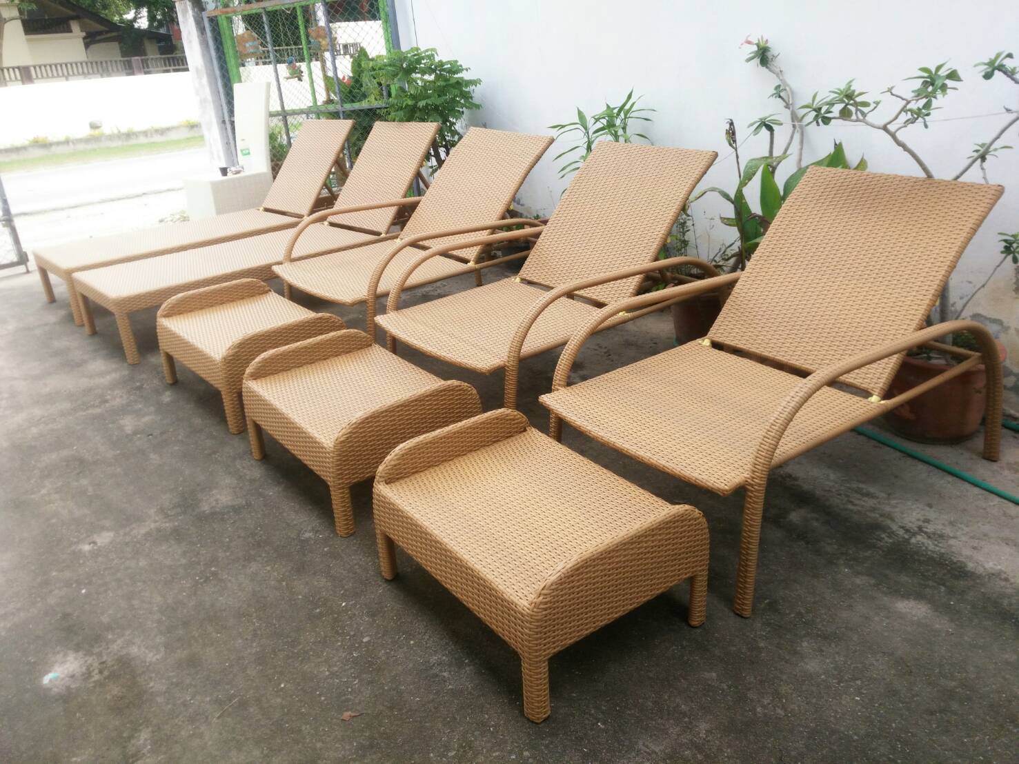 เตียงนอนริมสระน้ํา เตียงนอนริมทะเล เตียงหวาย เตียงอาบแดด เตียงหวายสาน Sun Bed Daybed 48