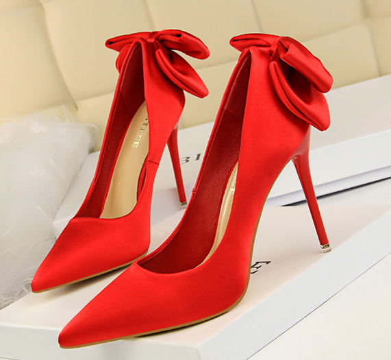 รองเท้าคัทชูส้นสูงผ้าซาตินติดโบว์หลัง ไซต์ 34-40 สีแดง/ดำ/กรม/เทา/ชมพู/เขียว/แดงเลือดหมู