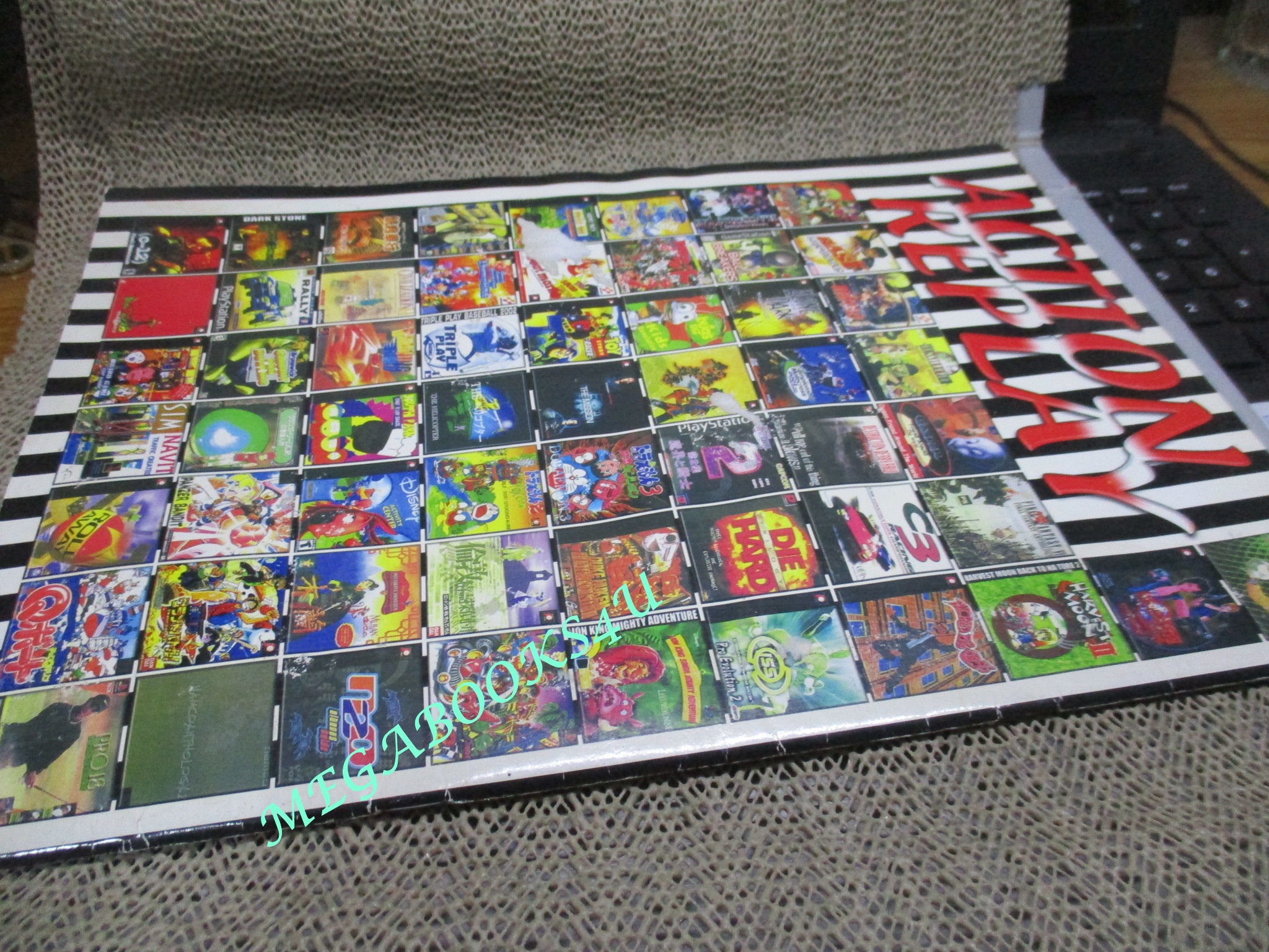 นิตยสารคู่มือเกมส์ CODE 100 GAMES PLAYSTATION (หน้าปก ลาย ดำ ขาว) ตำหนิ หน้าปกมีรอยถลอก มุมหนังสือมีรอยพับจิกนิด