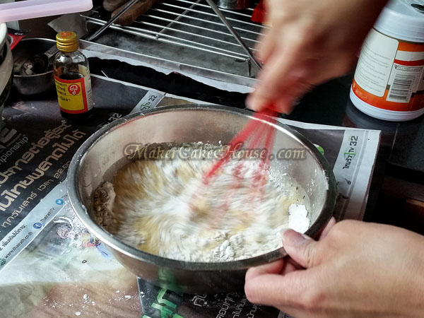 สูตรและวิธีทำเค้กกาแฟหน้านิ่ม 5