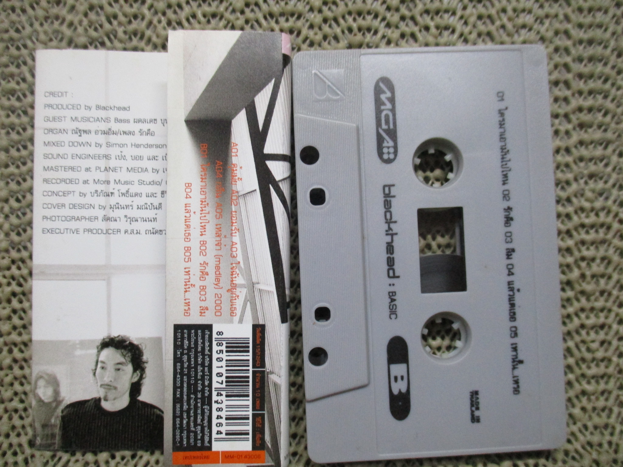 เทปเพลงไทยสากล BLACK HEAD อัลบั้ม BASIC สภาพดี ปกสวย ตัวหนังสือชัด