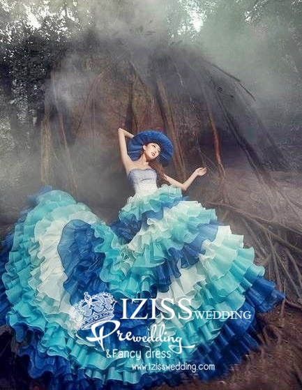 ***พรีออเดอร์***ชุดคู่ถ่ายพรีเวดดิ้ง (prewedding dress) & ชุดแต่งงานแฟนซี (Fancy wedding dress)ชายหญิง "ธีมสีฟ้าคราม-เขียว"