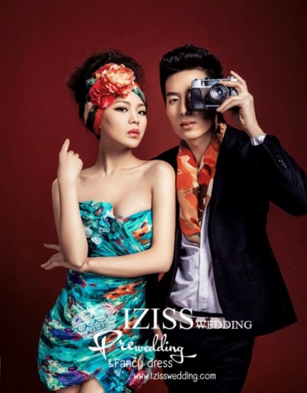 PW109 - Pre order ชุดคู่ถ่ายพรีเวดดิ้ง (prewedding dress) & ชุดแต่งงานแฟนซี (Fancy wedding dress)ชายหญิง "ธีมเขียว-ดำ"