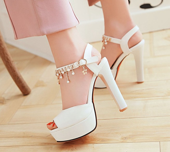 รองเท้าส้นสูงน่ารักๆสีชมพู/ขาว/ดำ ไซต์ 34-42