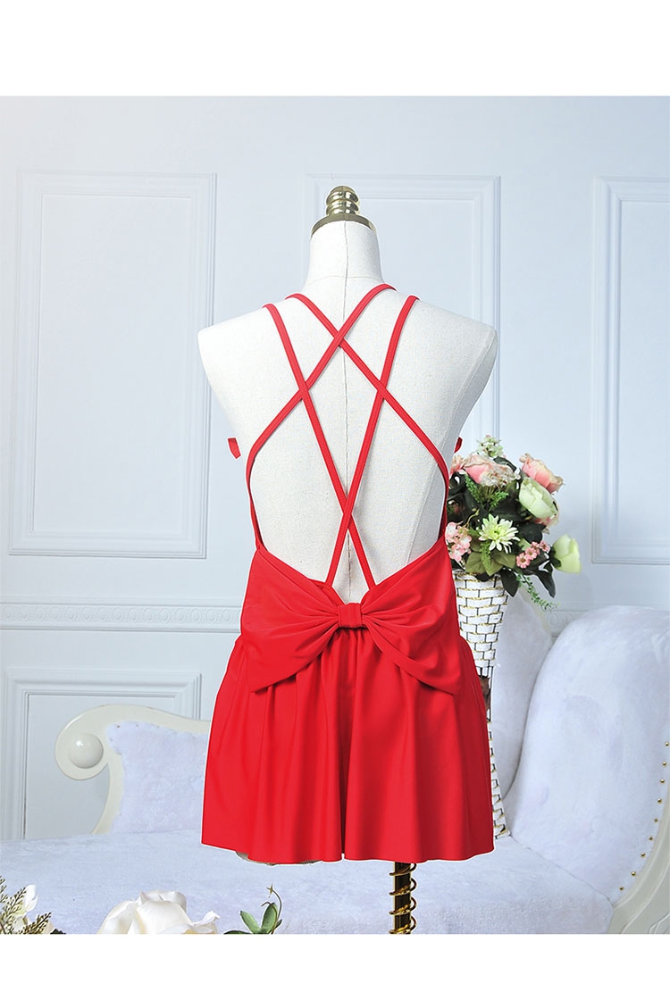 ***พรีออเดอร์***บิกินี่ชุดว่ายน้ำวันพีซ one-piece สีดำ แต่งช่วงอกด้วยโบว์เล็กๆ น่ารัก เล่นดีเทล sexy เล็กๆ โชว์แผ่นหลัง ด้วยสายบราคู่สลับไขว้กัน ช่วงกระโปรงแต่งระบาย สดใสน่ารักรับลมทะเล สวยเหมือนแบบค่ะ