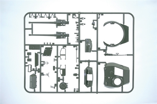 1/35 M 24 CHAFFEE