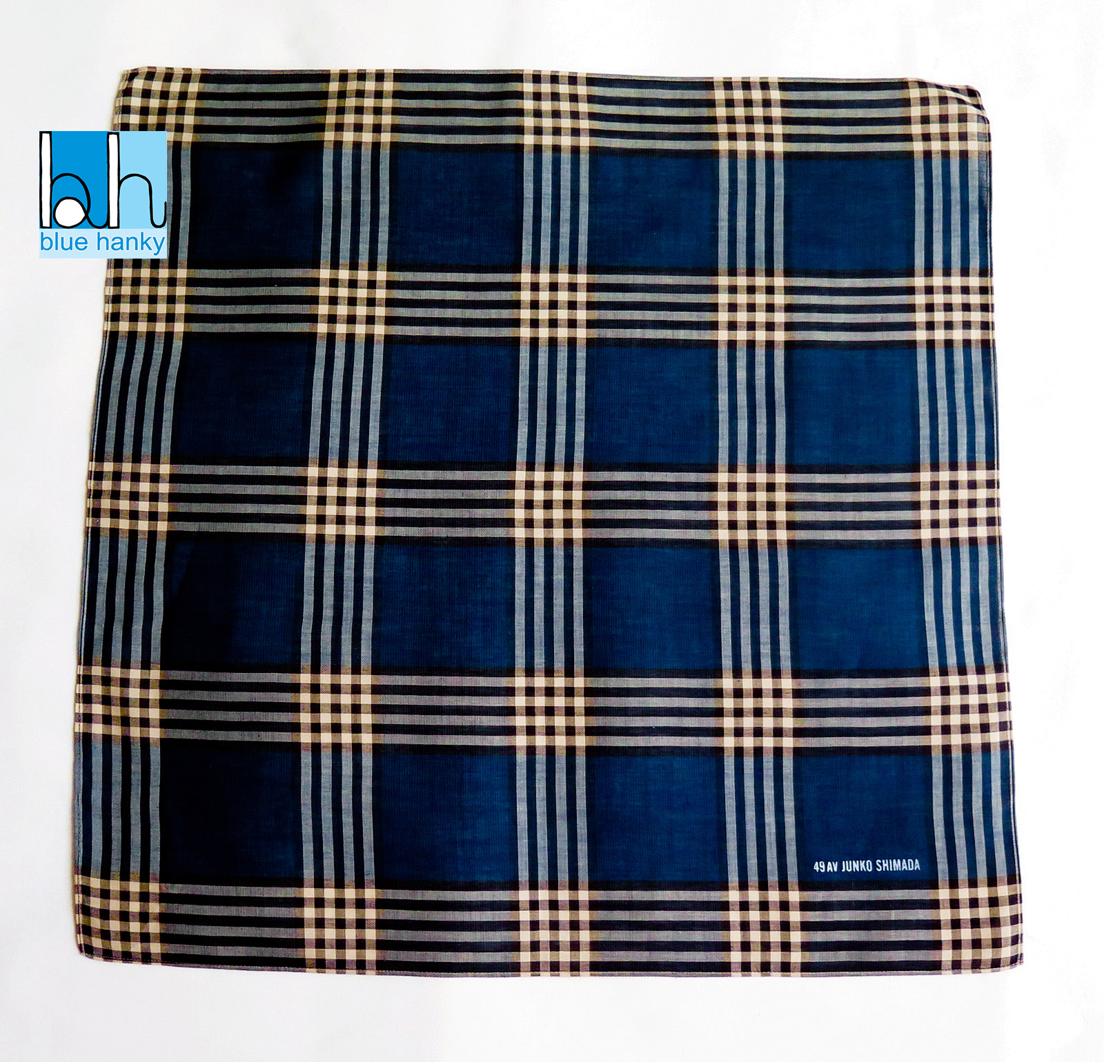 #51 18" JUNKO SHIMADA ผ้าเช็ดหน้ามือ2 สภาพดี ผ้าเช็ดหน้าผืนใหญ่