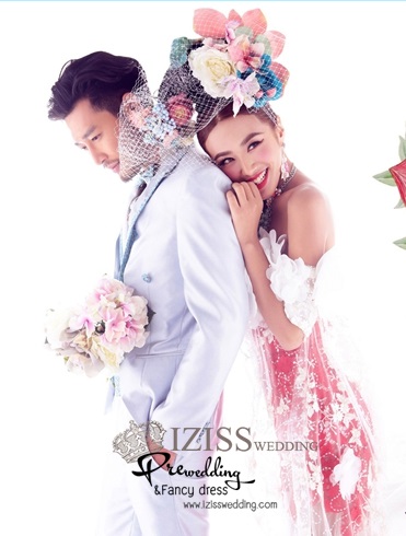 **พรีออเดอร์** PW095 ชุดถ่ายพรีเว็ดดิ้ง (pre wedding dress) ชุดแฟนตาซีชายหญิง "ธีมสีแดง"