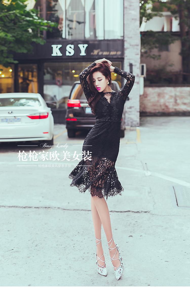 ***หมดค่ะ***เดรสไสตล์เกาหลี ดีเทลผ้าลูกไม้ทรงเข้ารูป ต่อชายบาน คอแหลมแขนยาว ติดซิป มีซับใน ผ้าคุณภาพดี ใส่สบาย การตัดเย็บเรียบร้อย คุณภาพดีค่ะ