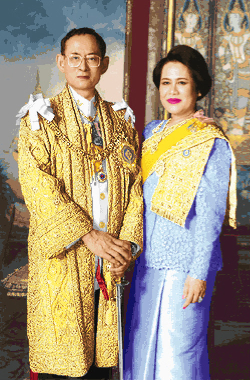 Pinn ในหลวง ร.๙-พระราชินี