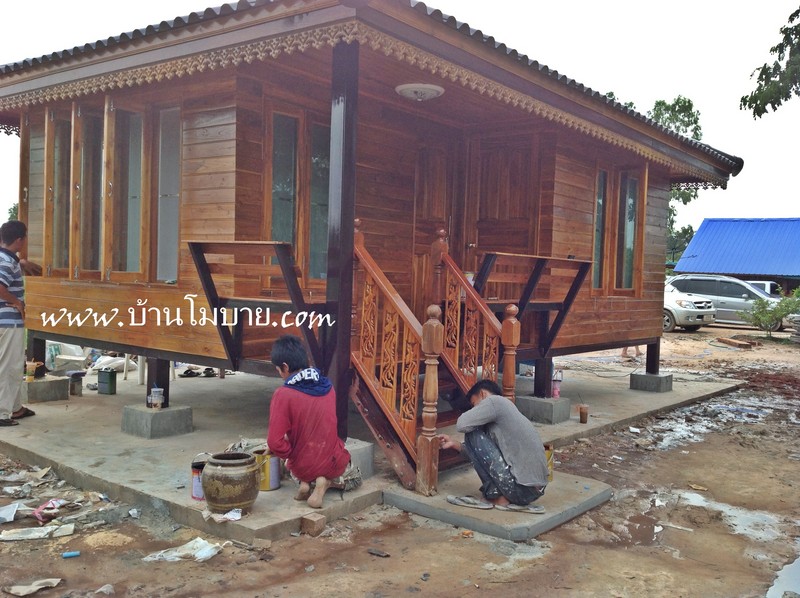บ้านไม้สัก ขนาด 4*6 เมตร ประตูสไลด์ ทุกบาน (1 ห้องนอน 1 ห้องน้ำ 1 ห้องนั่งเล่น)
