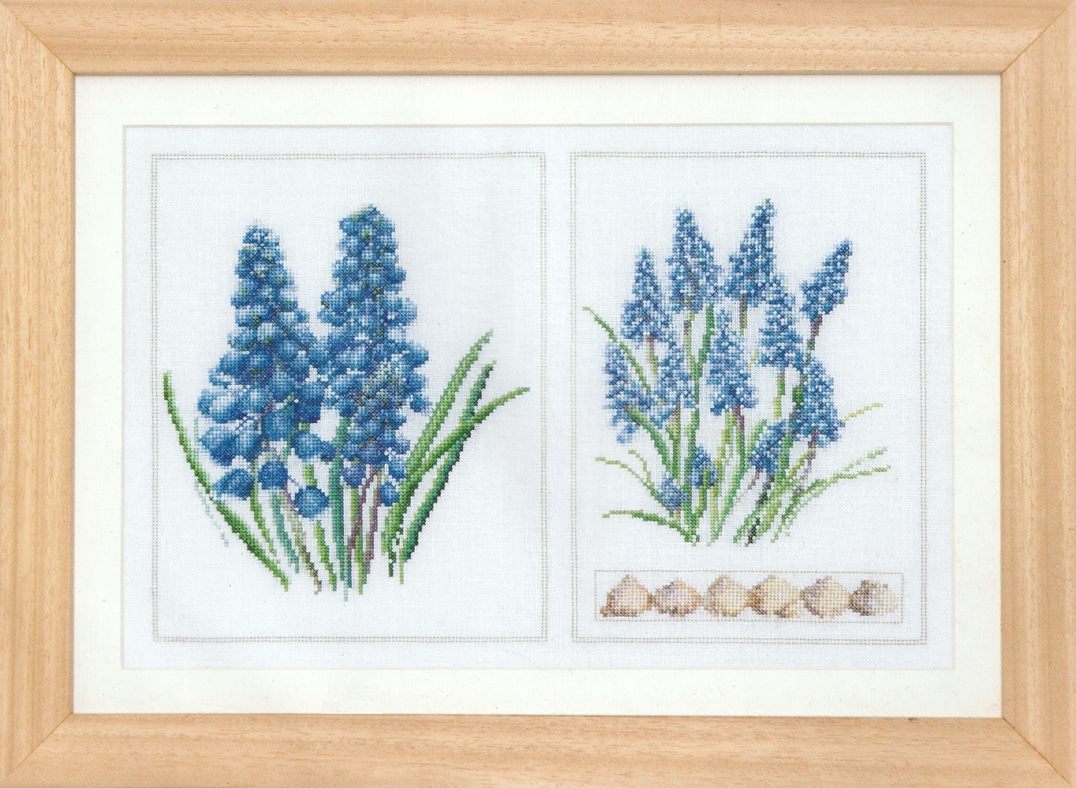 Thea Gouverneur ชุดปัก Blue Flower
