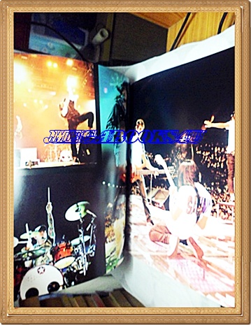 นิตยสารIN,IN MAGAZINE ฉบับBODYSLAM,TRUE LIFE REAL STORYรวมภาพและเรื่องมันส์ๆของ4หนุ่มBODYSLAMสีทั้งเล่ม,80หน้าสภาพดี