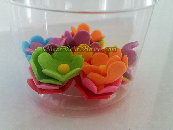 น้ำตาลไอซิ่งดอกไม้คละสี ( 25 ชิ้น )