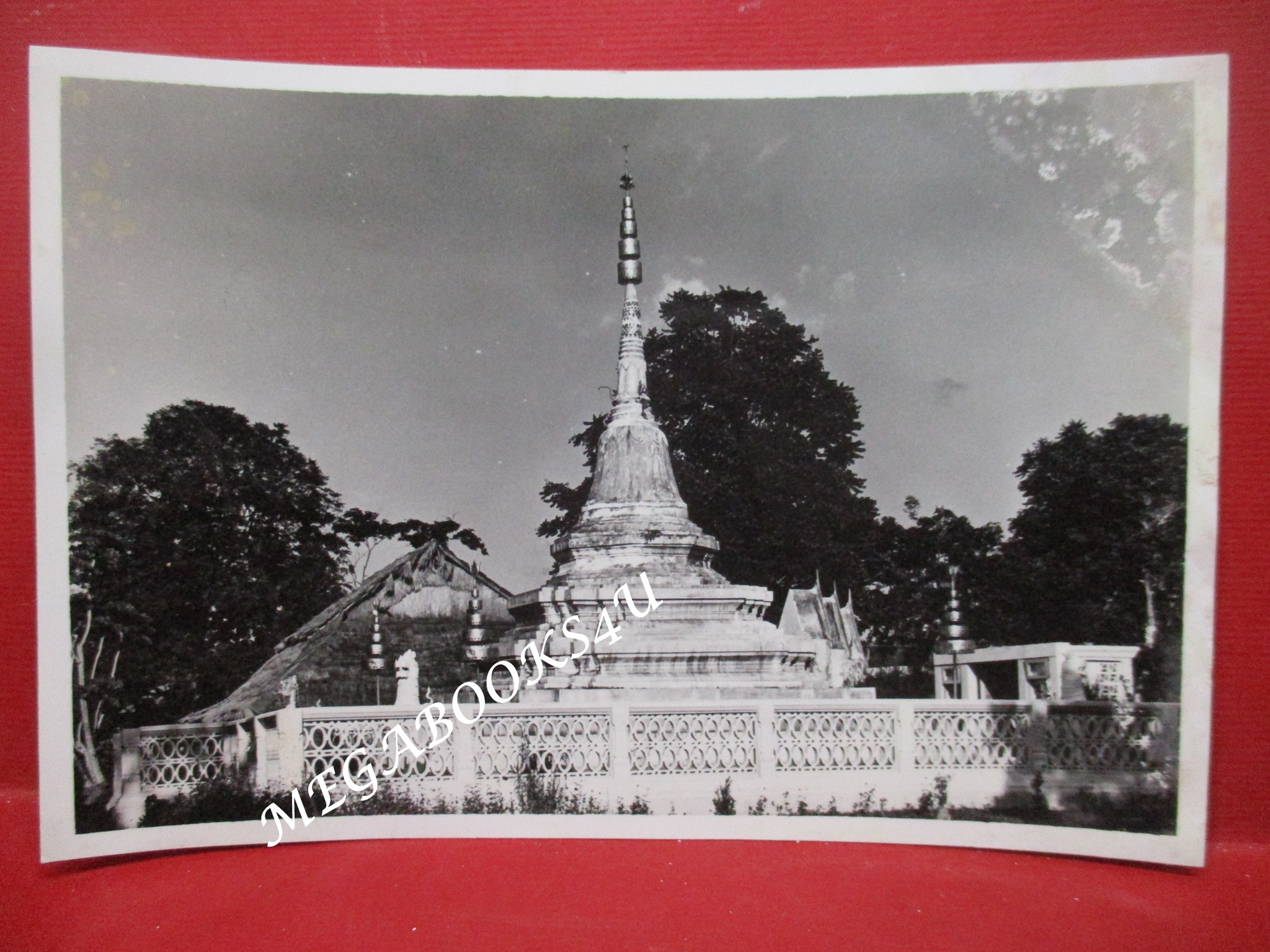 ภาพถ่ายขาวดำ วัดพระพระลอ แพร่ ขนาด 3.5 * 5.5 นิ้ว