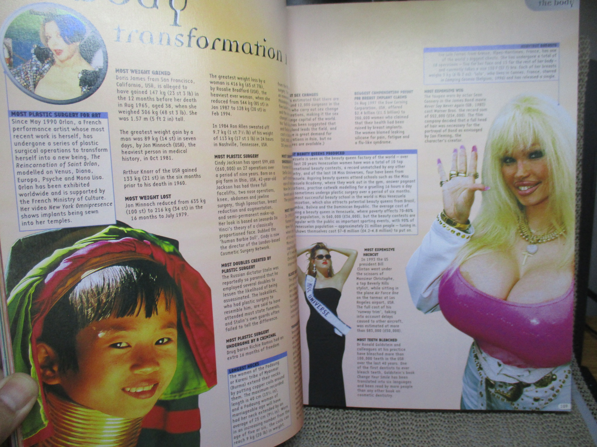 หนังสือ สถิติที่สุดในโลก กินเนสส์ หรือกินเนสส์บุ๊ค Guinness Book of World Records (ภาษาอังกฤษ)