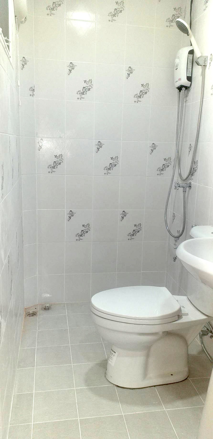 บ้านน็อคดาวน์ ทรงปั่นหยา ขนาด 4*6 เมตร พร้อมระเบียง 2*3 เมตร ชุดประตูสไลด์