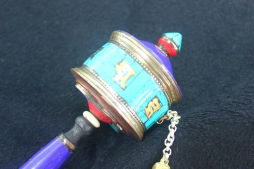 กงล้อมนตราแบบถือ (Mani lhakhor Prayer Wheel )