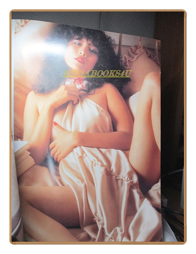 นิตยสารGM,จีเอ็ม เล่มที่273 ปี2546 17ปี17ภาพของเพ็ญพักตร์ ศิริกุล สภาพปานกลาง ขอบปกหน้าเยินหน่อย