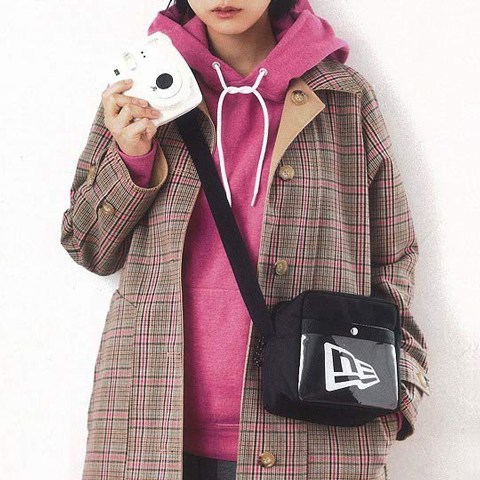 **หมดแล้ว**(มีกล่อง) NEW ERA SPECIAL CAMERA BAG กระเป๋าสะพายใส่กล้อง และฟิมล์ได้