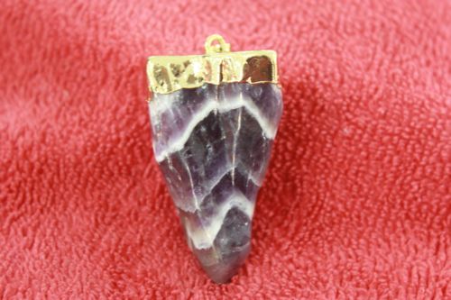 เชฟรอนอเมทิส ( Chevron Amethyst )