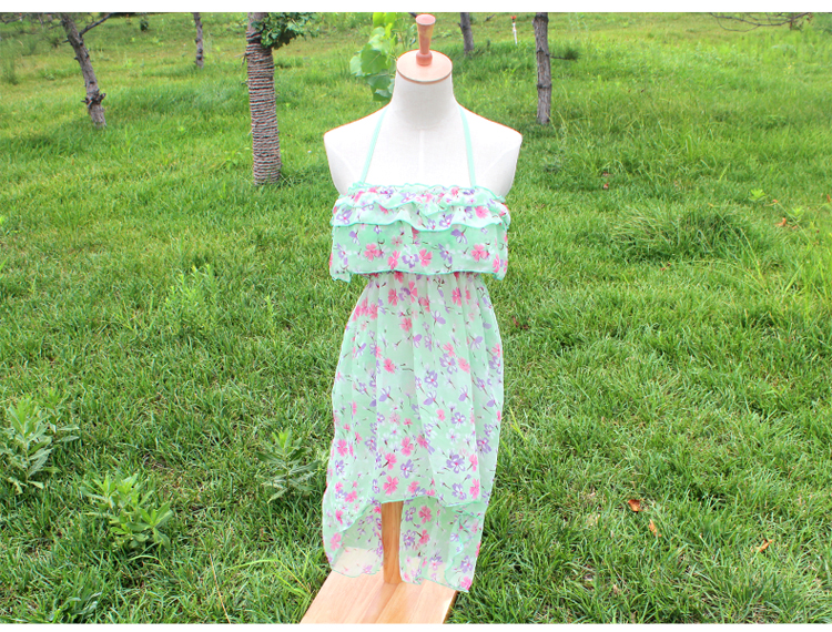 **พร้อมส่ง**ชุดว่ายน้ำ 3 ชิ้น three-pieces สีเขียวสดใสลายดอกไม้ใสได้ 3 สไตล์ แบ่งเป็นบรา+บิกินี่+ชุดคลุมแบบผูกโบว์ด้านหลัง ใส่แบบชุดทูพีชบิกินี่ หรือใส่แบบบรา+ผ้าคลุมบิกินี่ หรือคลุมทั้งชุด ทำให้ดูหวาน ไม่โป๊คร้า สวยน่ารักเหมือนแบบค่ะ