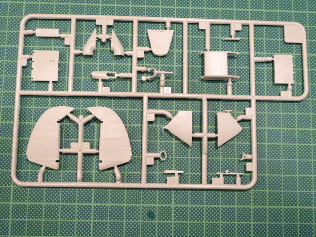 1/32 MESSERSCHMITT BF 109 G-2/G-4