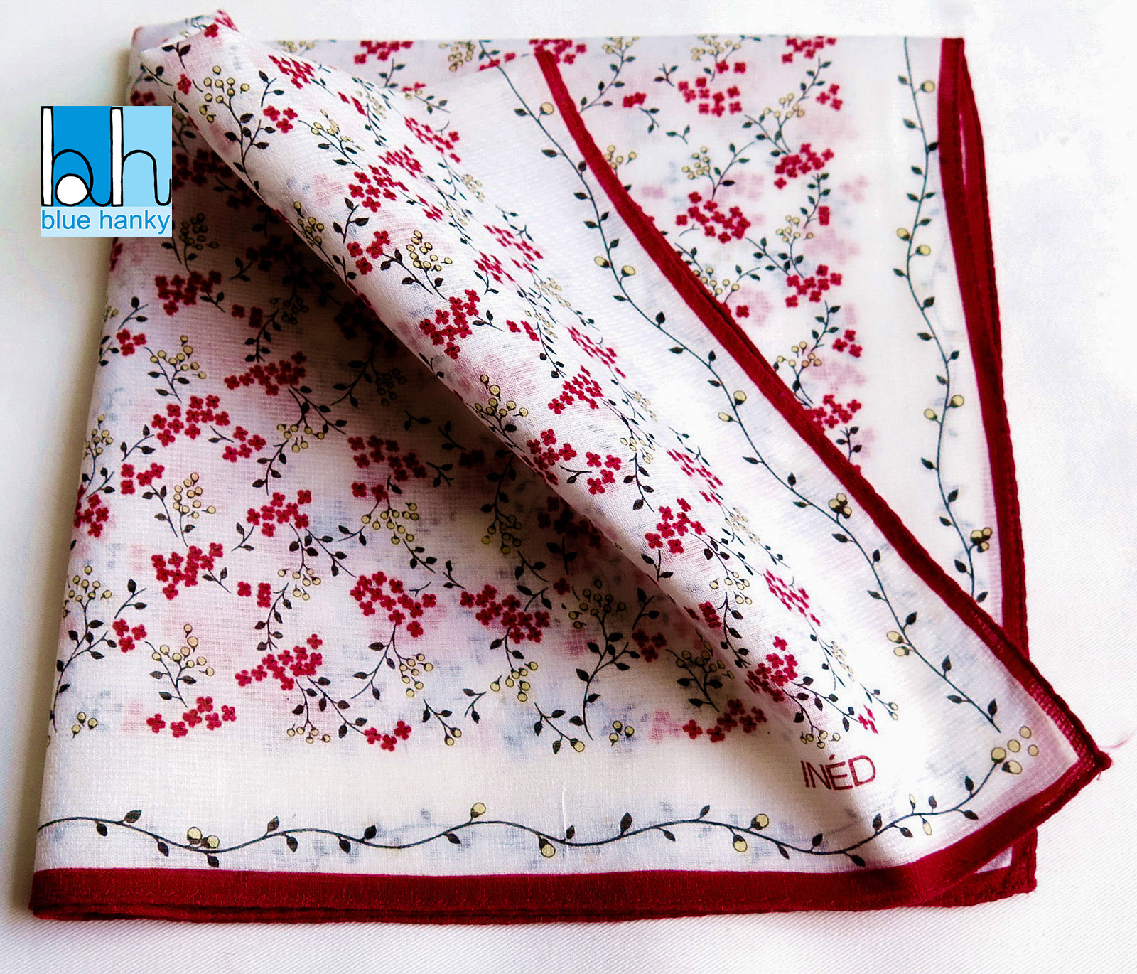 #179 19" INED ผ้าเช็ดหน้ามือ2 สภาพดี ผ้าเช็ดหน้าผืนใหญ่