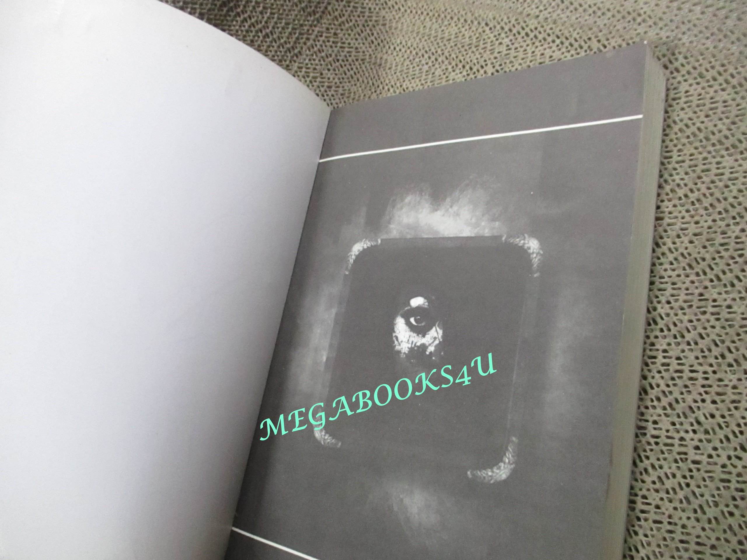 กล่องดำคานธี Gandhi the black box ผู้เขียน ปนาพันธุ์ นุตร์อำพันธ์.