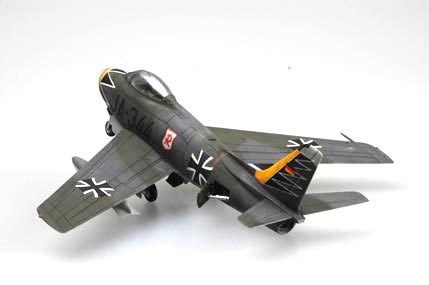 1/72 F-86F-40 Sabre