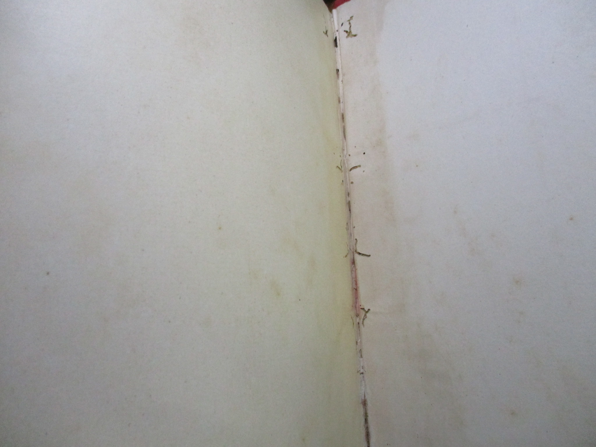 พงษาวดารยุทธศิลปะ พิมพ์1 พ.ศ.2459 สมเด็จพระเจ้าน้องยาเธอ เจ้าฟ้าจักรพงษ์ภูวนารถฯ ทรงเรียบเรียง สภาพแข็งแรง เปิดอ่านได้ แต่ระวังนิด มีรอยแมลงกัดกินเล็กๆน้อยครับ มีรอยประทับตราห้องสมุดบางหน้า