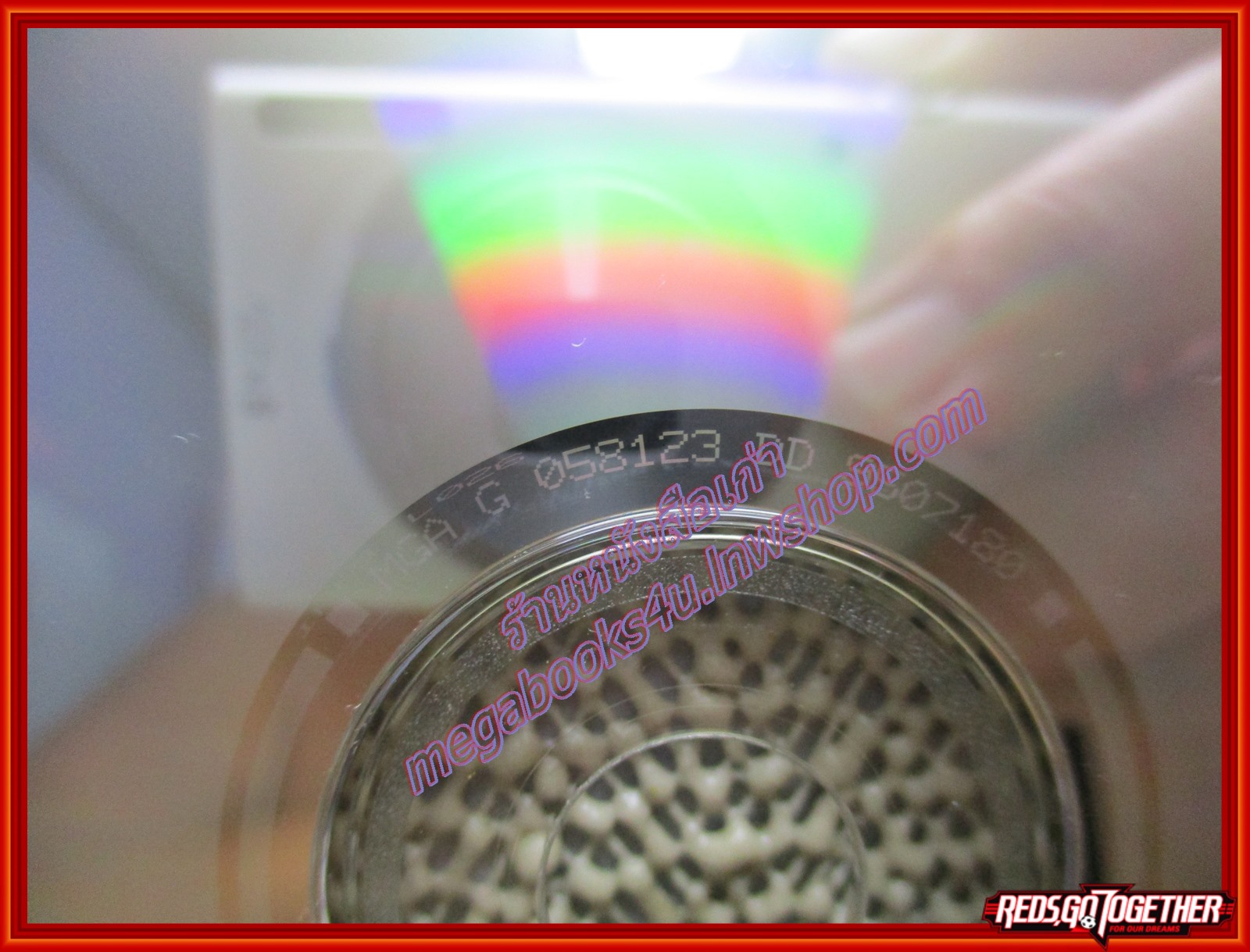 ซีดีเพลง มอส ปฏิภาณ ปฐวีกานต์ อัลบั้ม MOVING MOS /// ปกสวย แผ่นสวยไม่มีรอยขีดข่วน /// กล่องมีรอยขีดข่วน