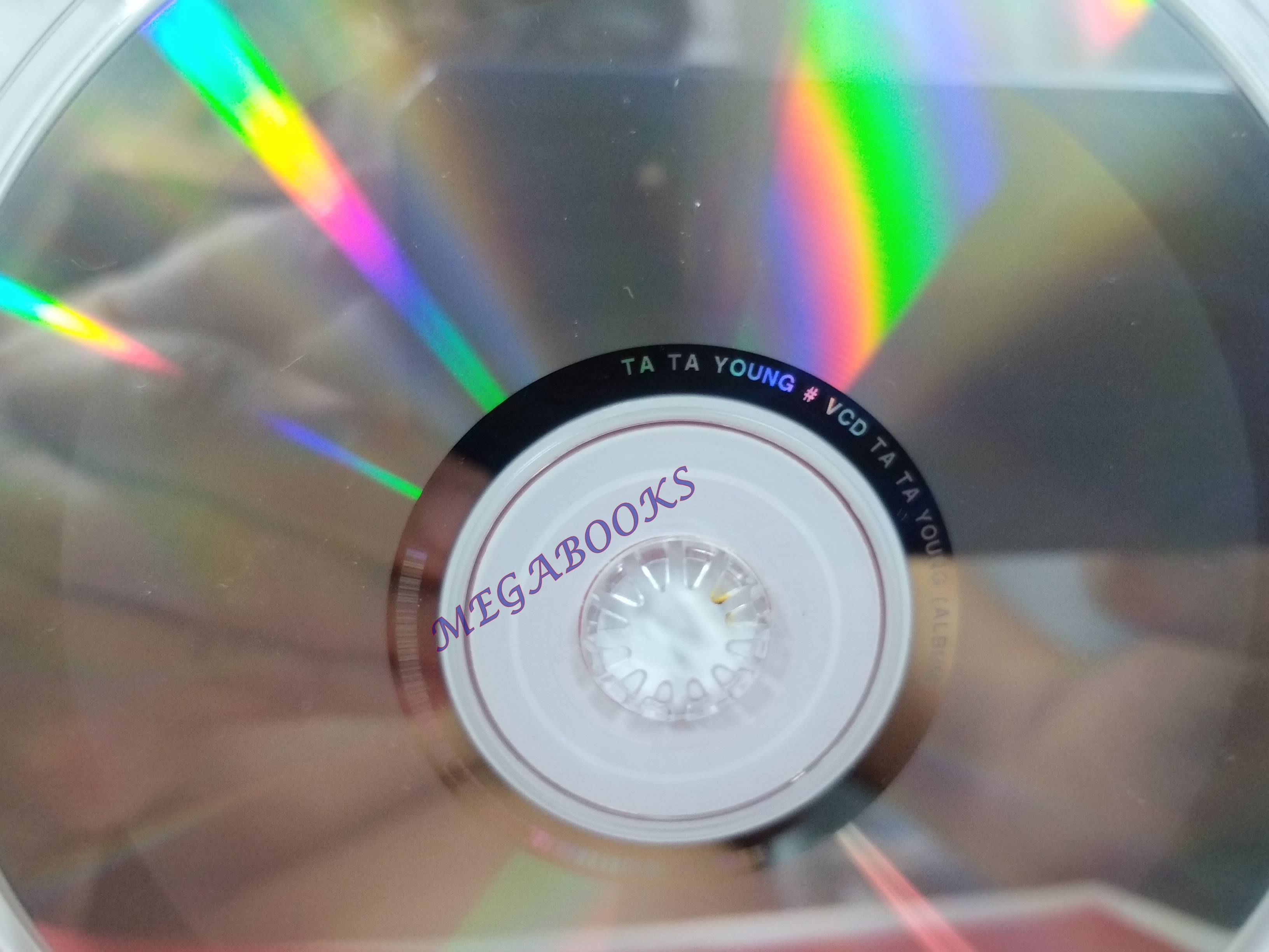 ซีดีเพลงไทยสากล ทาทา ยัง อัลบั้ม TATA YOUNG คาราโอเกะ / แผ่นสวย