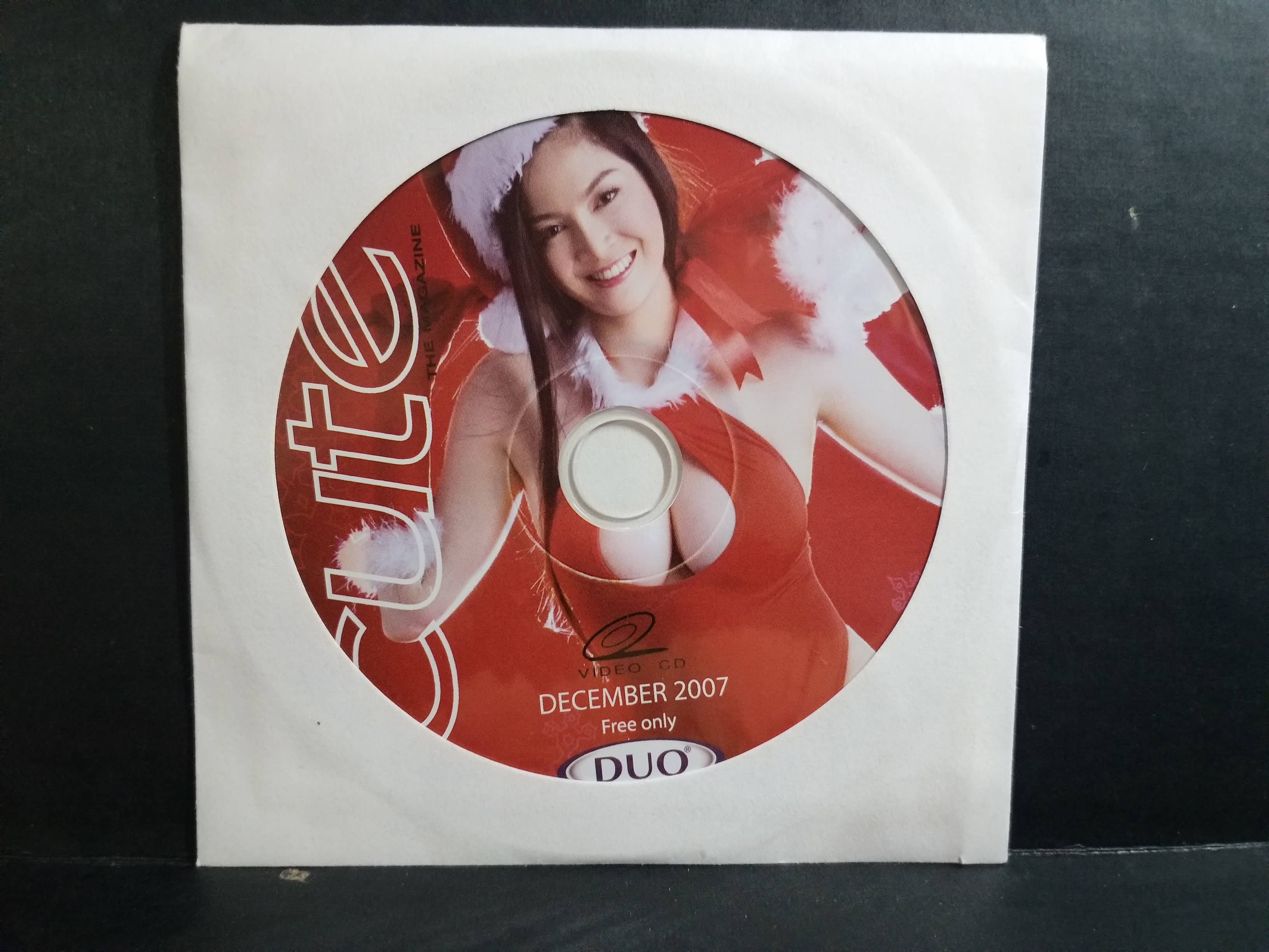 แผ่น CD เบื้องหลังนางแบบ นิตยสาร cute DEC.2007 / ความคมชัดตามยุคนั้นครับ