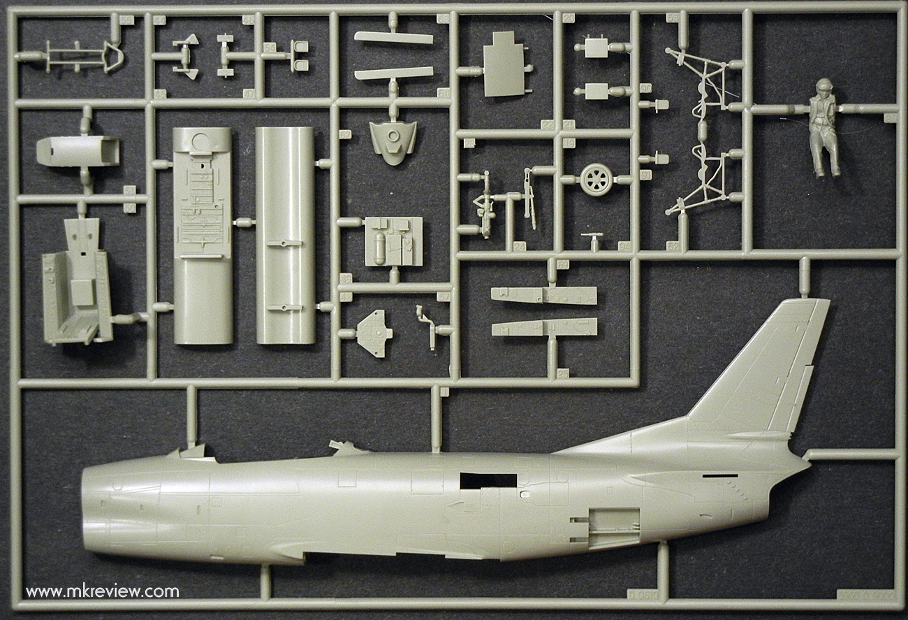 1/48 Revell F-86D Sabre Dog