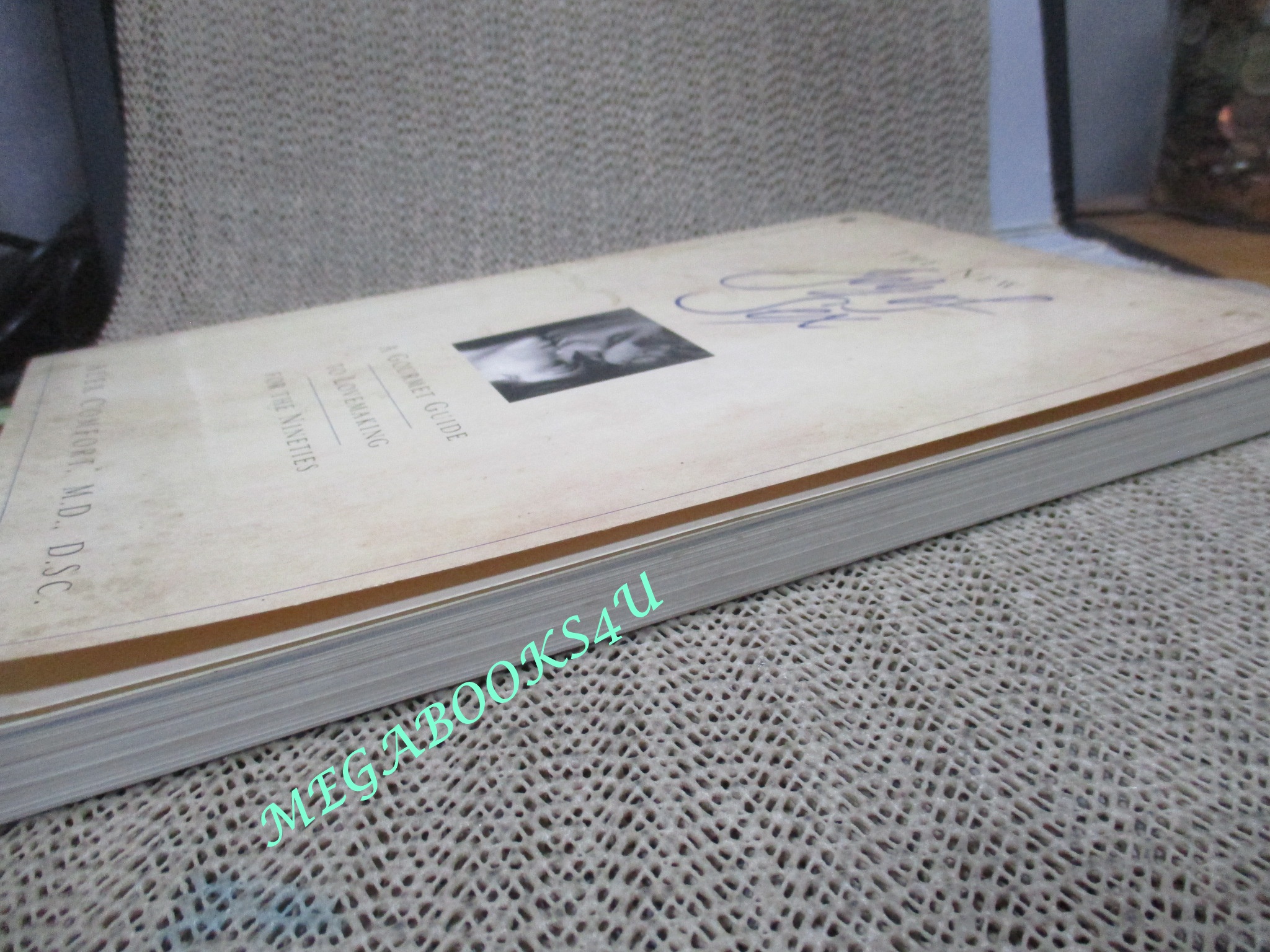 หนังสือ THE NEW JOY OF SEX / ALEX COMFORT (ภาษาอังกฤษ)