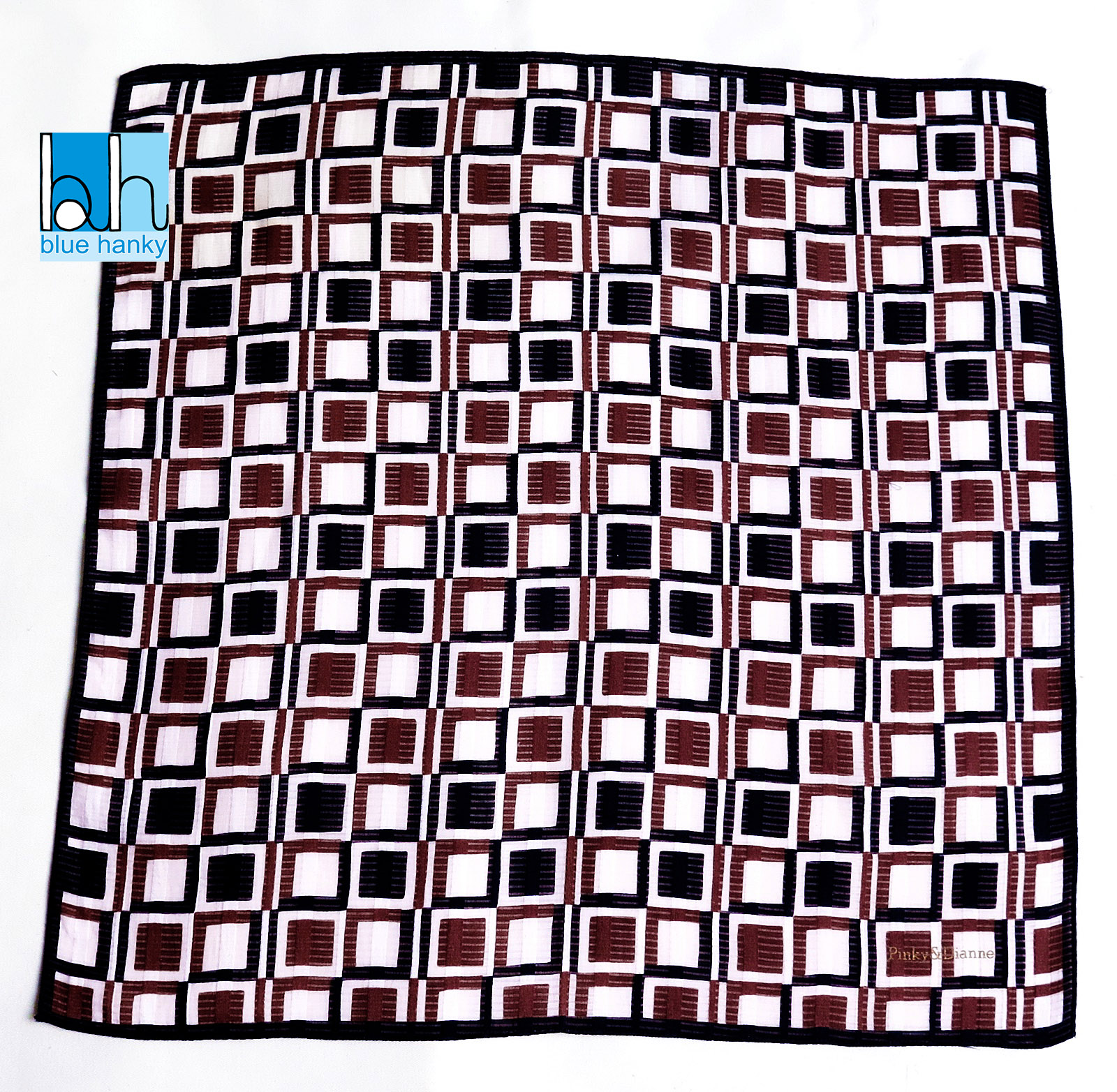 #166 19" Pinky & Dianne ผ้าเช็ดหน้ามือ2 สภาพดี ผ้าเช็ดหน้าผืนใหญ่